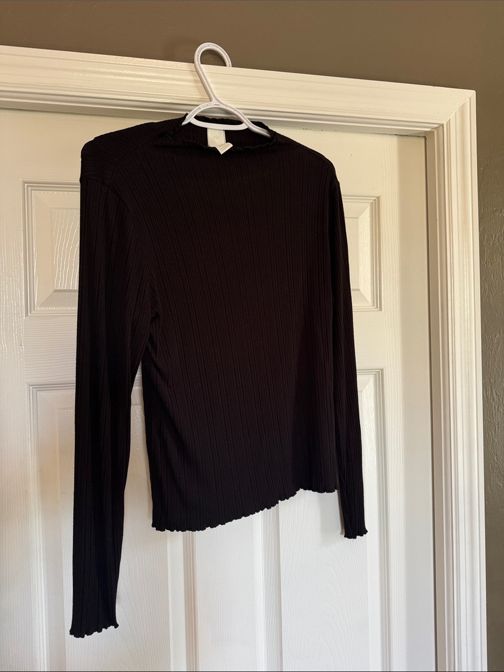 H&M Black Ribbed Long Sleeve Mock Neck Top